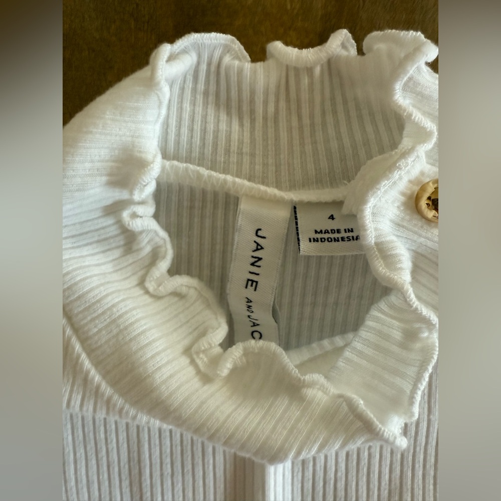 Janie & Jack - RIBBED RUFFLE TRIM TURTLENECK - Color: Jet Ivory - Size: 4 - Picture 4 of 4